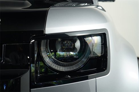 Used 2020 Land Rover Defender 110 X image 24