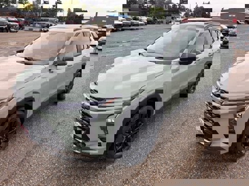 New 2025 Chevrolet Trax ACTIV w/ Sunroof Package image 3