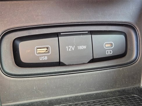 Used 2024 Hyundai Venue SE image 31