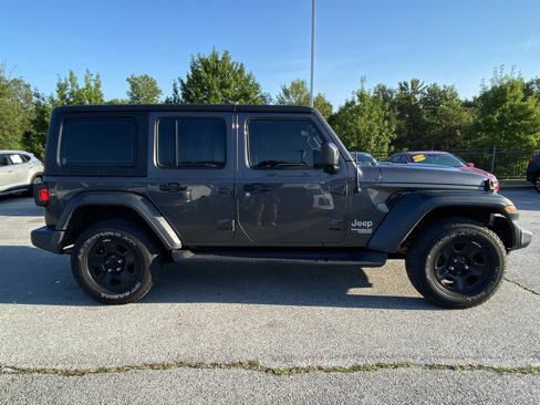 Used 2018 Jeep Wrangler Unlimited Sport image 8