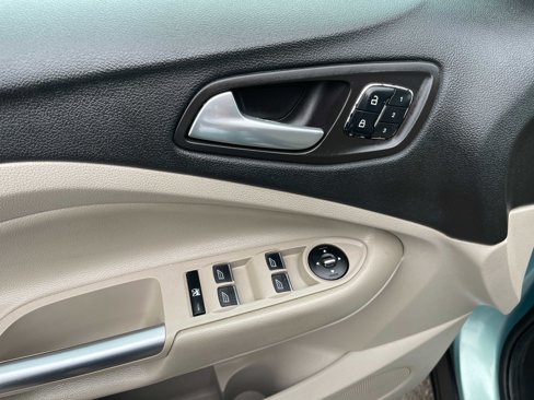 Used 2013 Ford Escape SEL image 18