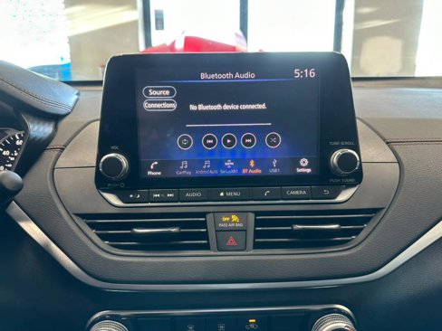 Used 2022 Nissan Altima 2.5 SR image 36