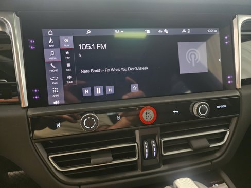 New 2025 Porsche Macan image 11