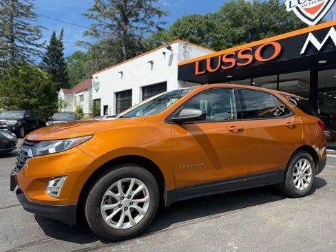 Used 2018 Chevrolet Equinox LS image 3