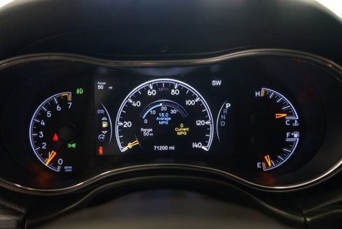 Used 2019 Jeep Grand Cherokee Laredo image 22