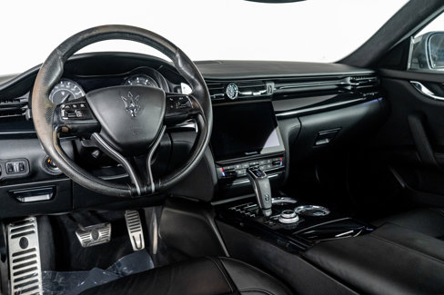 Used 2022 Maserati Quattroporte GT image 2