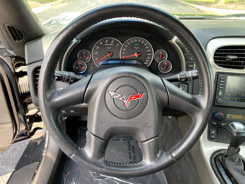 Used 2005 Chevrolet Corvette Convertible w/ Preferred Equipment Group image 31