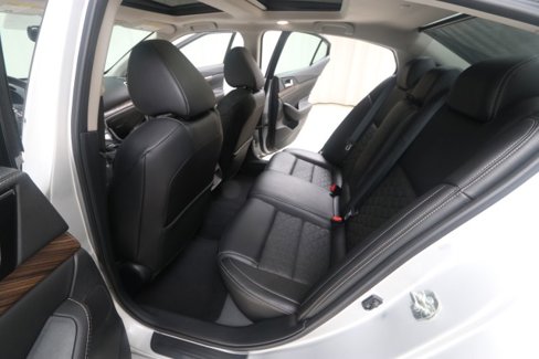 Used 2018 Nissan Maxima Platinum image 42