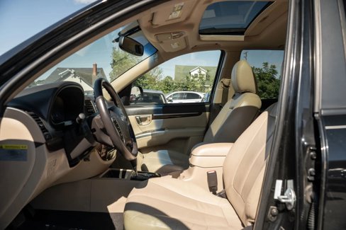 Used 2011 Hyundai Santa Fe Limited image 7
