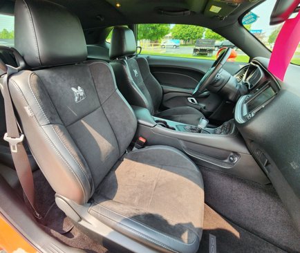 Used 2016 Dodge Challenger R/T Scat Pack w/ Leather Interior Group image 20