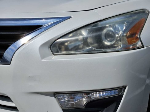 Used 2014 Nissan Altima 2.5 SV image 7