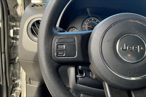 Used 2015 Jeep Patriot Sport image 15