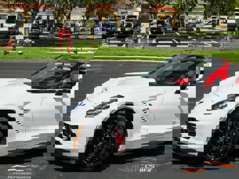 Used 2016 Chevrolet Corvette Z06 w/ 3LZ Preferred Equipment Group image 9