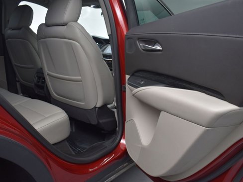 Used 2021 Cadillac XT4 Premium Luxury image 16