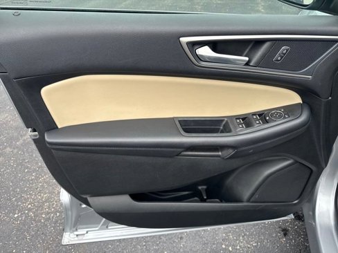 Used 2022 Ford Edge SEL image 10