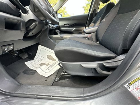 Used 2024 Nissan Kicks SV image 12