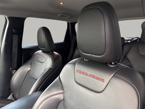Used 2019 Jeep Cherokee Trailhawk w/ Cold Weather Group image 7