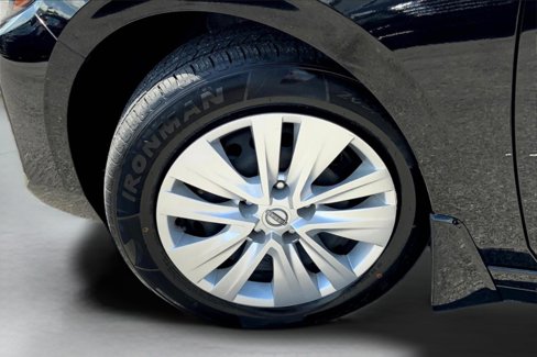 Used 2024 Nissan Sentra S image 12
