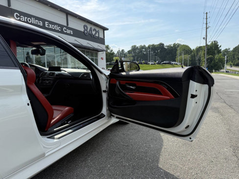 Used 2016 BMW M4 Coupe image 13