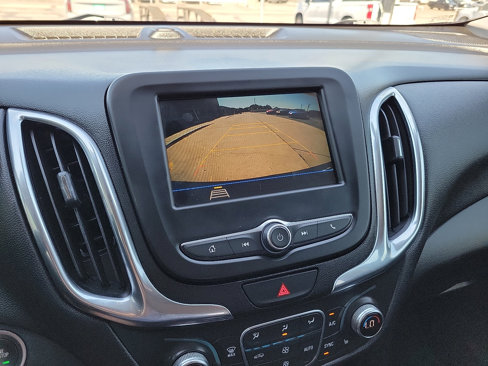 Used 2019 Chevrolet Equinox LT w/ Driver Convenience Package image 16