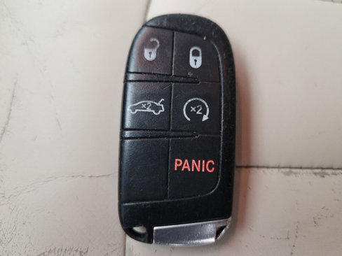 Used 2015 Chrysler 200 C image 32