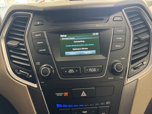 Used 2015 Hyundai Santa Fe GLS image 36