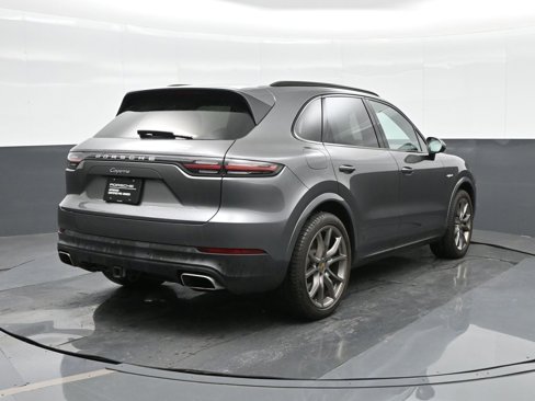 Certified 2020 Porsche Cayenne E-Hybrid w/ Premium Plus Package image 6