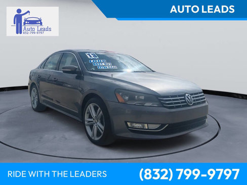 Used 2013 Volkswagen Passat TDI SEL Premium image 1