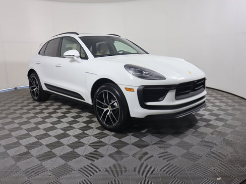 New 2025 Porsche Macan image 9