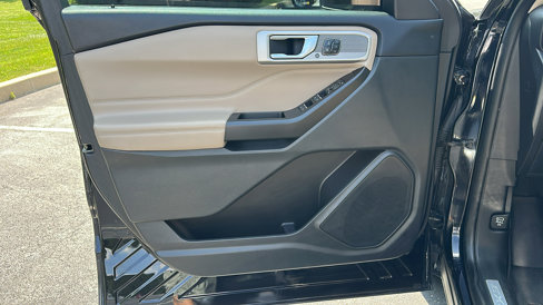 Used 2020 Ford Explorer Limited image 15