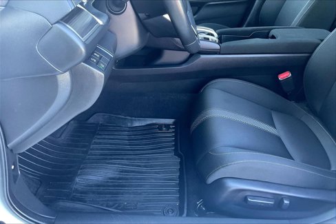 Used 2019 Honda Civic EX image 16