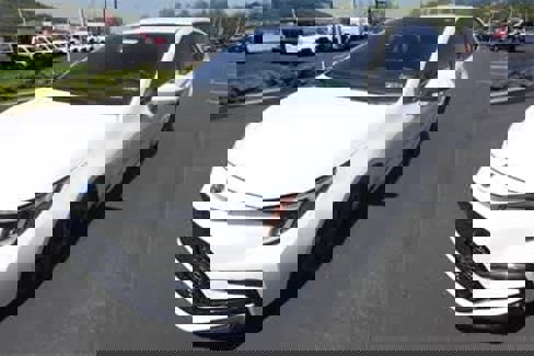 Used 2024 Toyota Corolla SE w/ Convenience Package image 10