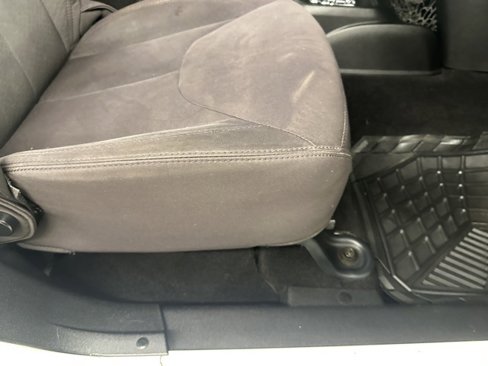 Used 2013 Jeep Wrangler Unlimited Sport image 12