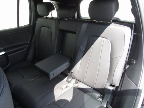 New 2025 Mercedes-Benz GLB 250 4MATIC image 17