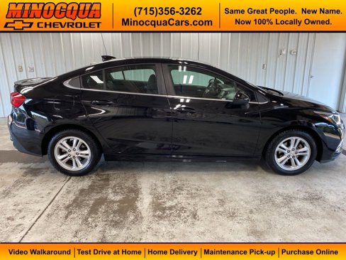 Used 2017 Chevrolet Cruze LT w/ Convenience Package image 1