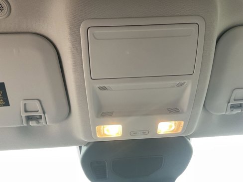 Used 2021 Ford Escape SE w/ Cold Weather Package image 17