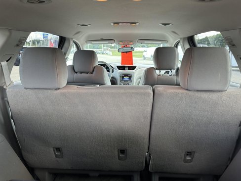 Used 2013 Chevrolet Traverse LS image 7