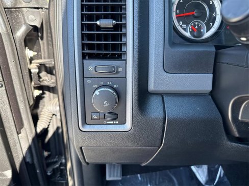 Used 2017 RAM 1500 Express w/ Black Ram 1500 Express Group image 60