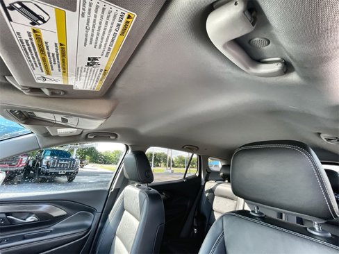 Used 2024 GMC Terrain SLT image 25