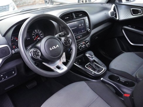 Used 2022 Kia Soul LX w/ Technology Package image 25