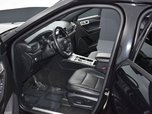 Used 2020 Ford Explorer Limited image 13