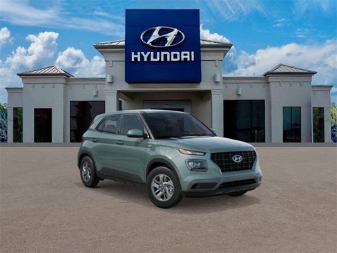 New 2025 Hyundai Venue SE image 2