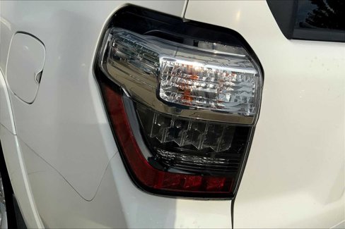Used 2014 Toyota 4Runner SR5 image 26
