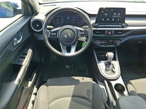 Used 2019 Kia Forte LXS image 9