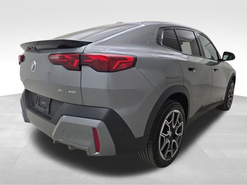 Used 2024 BMW X2 xDrive28i w/ Convenience Package image 9