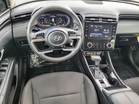 Used 2022 Hyundai Tucson SE image 12