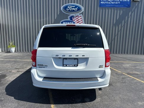 Used 2019 Dodge Grand Caravan GT image 4