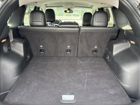 Used 2021 Jeep Cherokee Latitude Lux w/ Comfort/Convenience Group image 16