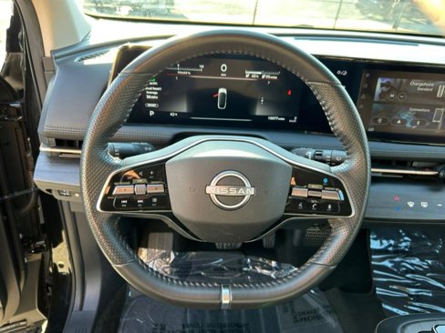 Used 2024 Nissan Ariya FWD image 17