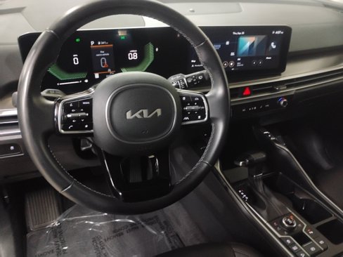 Used 2024 Kia Sorento S image 15